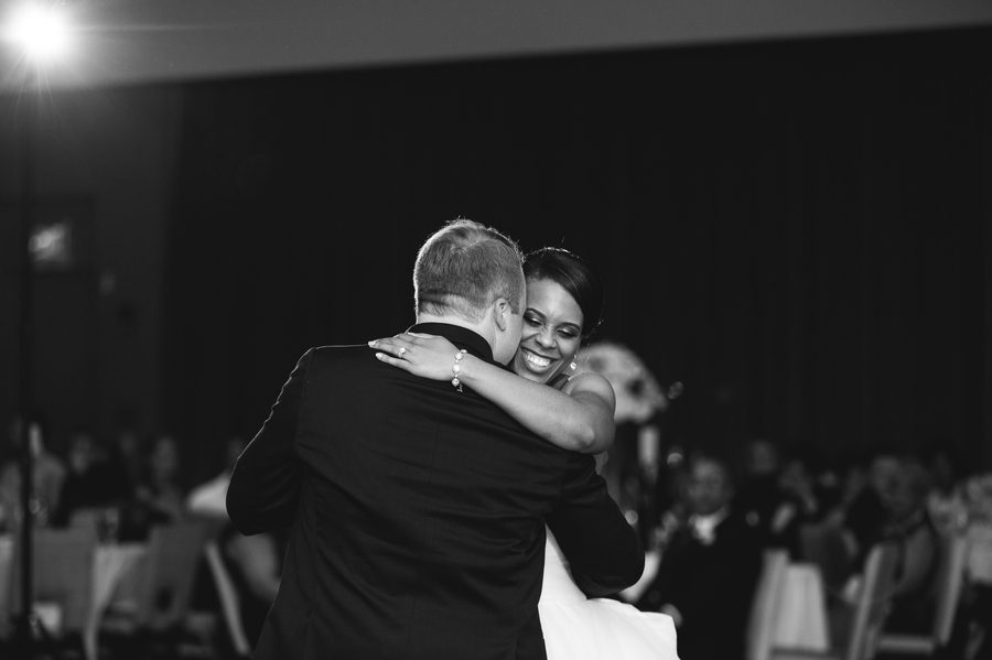 married couple first dance
