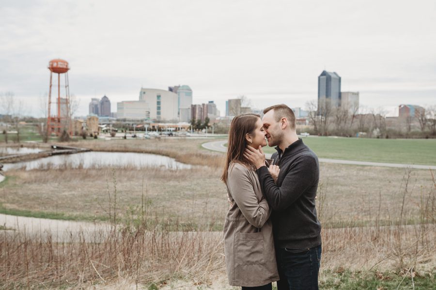 Scioto Audubon Photos of man and woman about to kiss with Columbus Ohio skyline